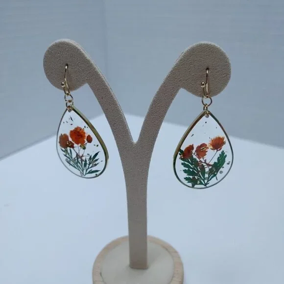 5/$25 NEW Unique Dried Flower Drop Earring Handmaking Epoxy Resin - Picture 3 of 5